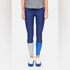 Outdoor voices color dipped leggings in excellent condition size xs​​